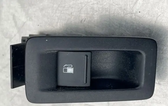 Volkswagen Touran II Fuel tank opening switch 1T0959551A 1T0959833A