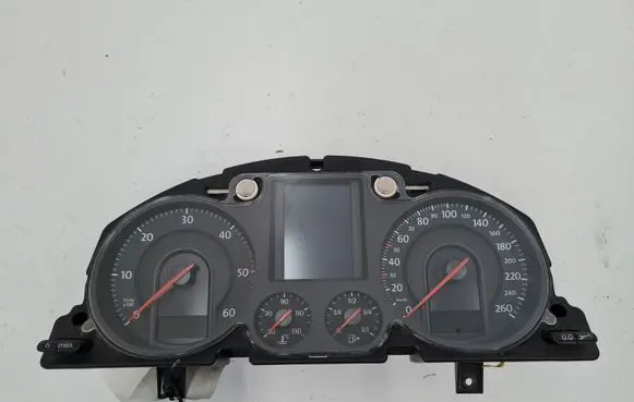 Volkswagen PASSAT B6 Speedometer (instrument cluster) 3C0920871