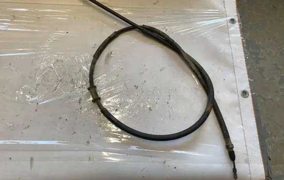 Handbrake/parking brake wiring cable