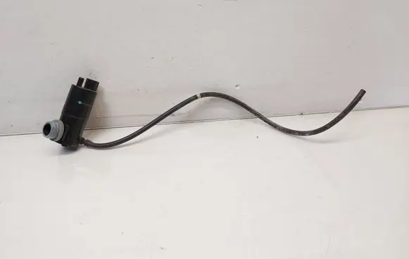 Nissan X-Trail T32 Windscreen/windshield washer pump