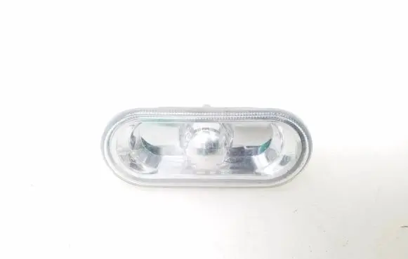 Volkswagen Golf IV Front fender indicator light 1J0949117
