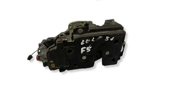 Volkswagen Golf Plus Rear door lock 7L0839016
