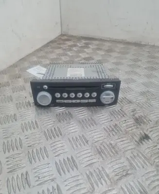 Mitsubishi Colt Radio/CD/DVD/GPS head unit MR587702HA