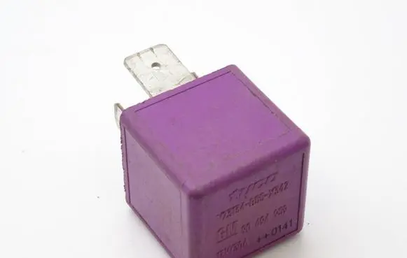 Opel Vectra B Other relay 90494959