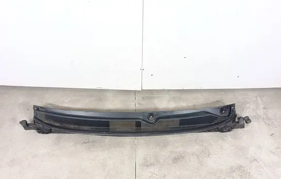 Chrysler Pacifica Wiper trim 68228471AF 93785S 9592B