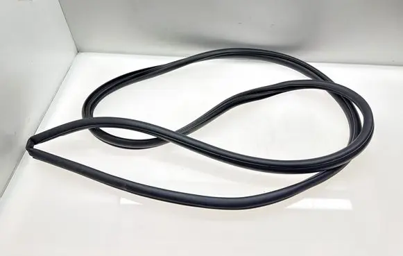 Toyota Yaris Cross Rubber seal front door (on door) TGCZ2Dl1 4128EPDM