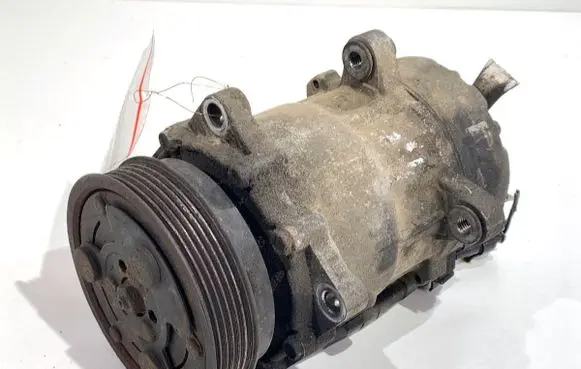 Volkswagen Golf IV Air conditioning (A/C) compressor (pump)