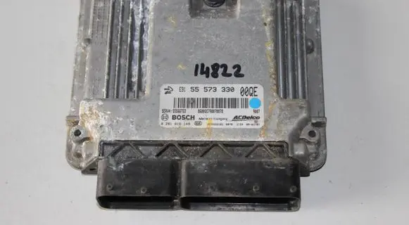 Opel Insignia A Engine control unit/module 55573330 0281015149