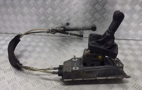 Volkswagen Polo IV 9N3 Gearbox retarder lever 6Q0711061