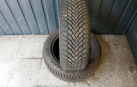 Bentley Continental R15 summer tire 