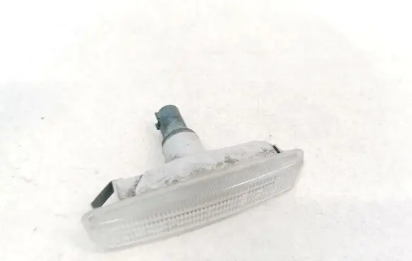 BMW 5 E39 Front fender indicator light 9407958 2496299