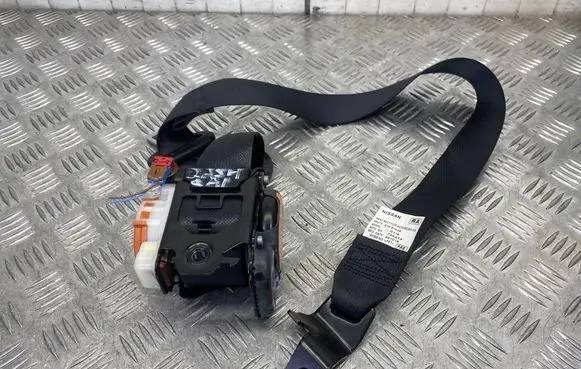 Nissan Qashqai Front seatbelt ECER1606 G119 251016