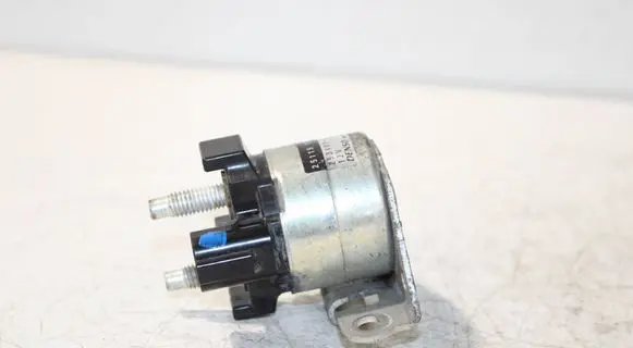 Nissan Juke I F15 Ignition relay 2534002000 251151KA0A
