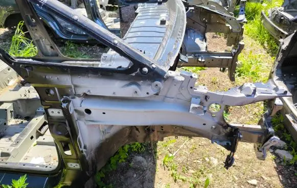 Front quarter panel