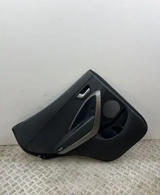 Hyundai Santa Fe Rear door card panel trim 833112W000