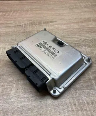 Volkswagen PASSAT B5.5 Engine control unit/module ECU 066906032BB 0261207641 0101