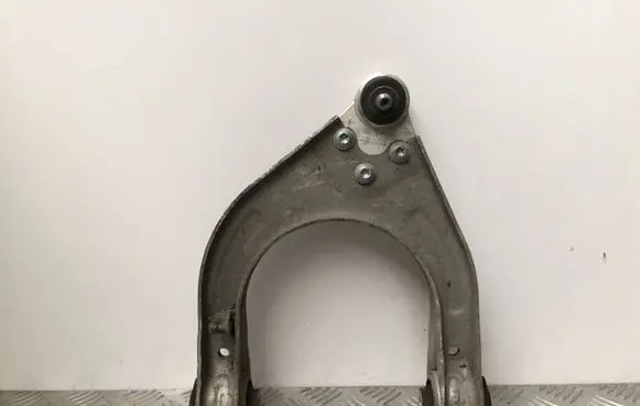 Mercedes-Benz CLS C219 Front lower control arm/wishbone