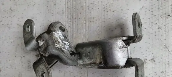 Front door hinge set