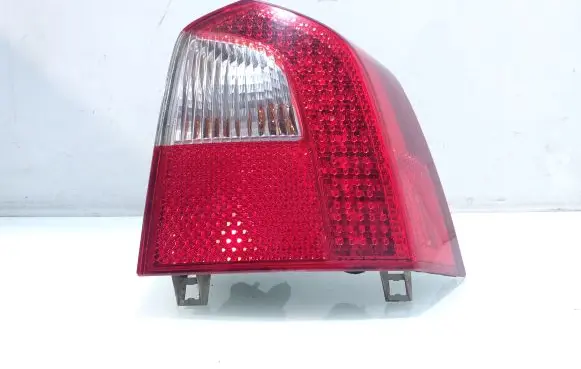 Volvo V70 Rear/tail lights 30698984