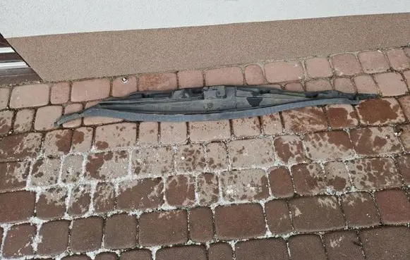 Wiper trim