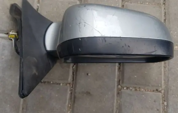 Mitsubishi Galant Front door electric wing mirror