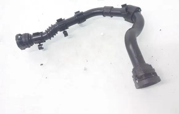 Volkswagen Transporter - Caravelle T6 Breather hose/pipe 04L1034936