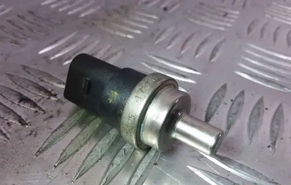 Coolant temperature sensor