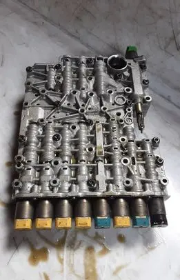 Audi Q7 4M Transmission gearbox valve body 1102427143