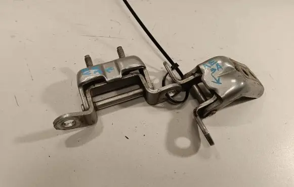Nissan Qashqai+2 Rear door hinge set ES03