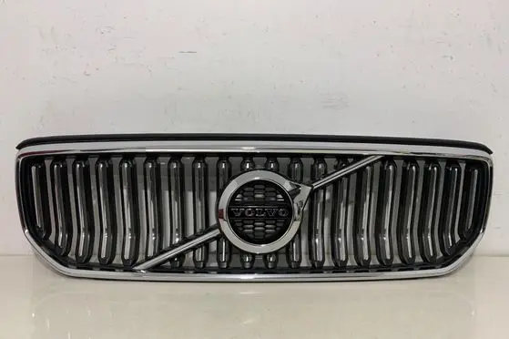 Volvo XC40 Front grill 31457344 31457347