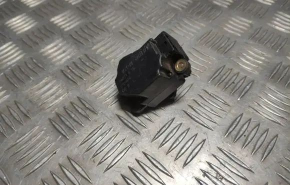 Volvo XC90 Air flap motor/actuator 74931G 010404