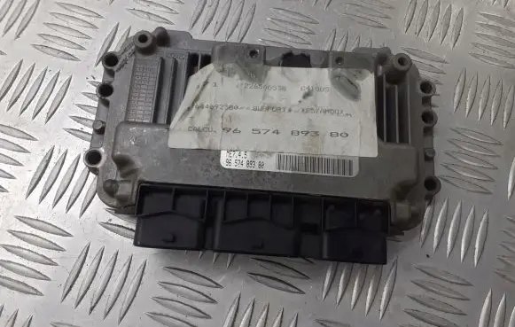 Citroen C4 I Engine control unit/module 9657489380
