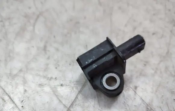 Mercedes-Benz C W205 Airbag deployment crash/impact sensor 2229051400