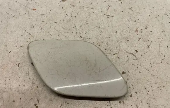 BMW 3 G20 G21 Front tow hook cap/cover 7422621 1739610