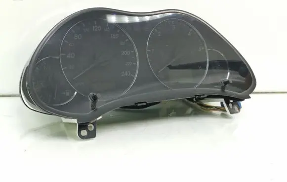 Speedometer (instrument cluster)