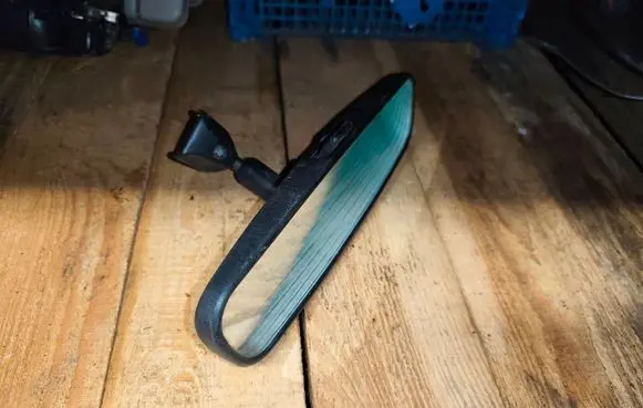 Jeep Cherokee III KJ Rear view mirror (interior)