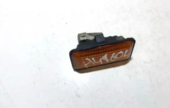 Volkswagen Golf III Front fender indicator light 1h0949117a