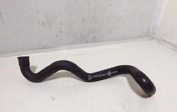 Volkswagen PASSAT B8 Engine coolant pipe/hose 3G2816311