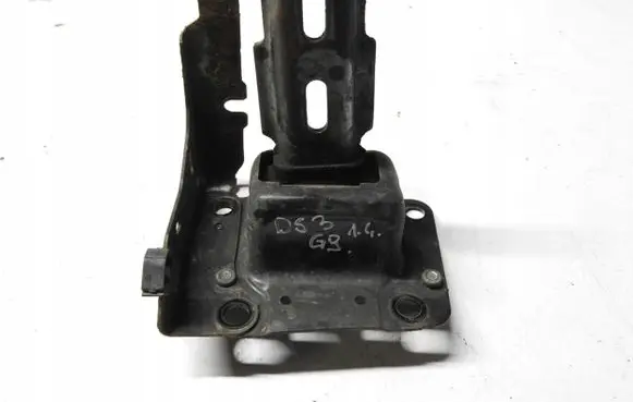 Peugeot 208 Engine mount bracket 9680293280