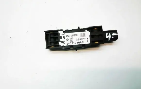 Chrysler 300 - 300C Airbag deployment crash/impact sensor 04671779AC