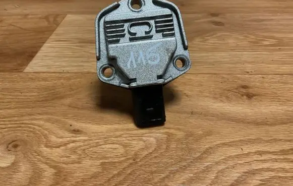Volkswagen PASSAT B6 Oil level sensor 