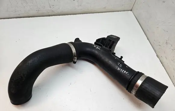 Intercooler hose/pipe