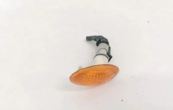 Opel Corsa B Front fender indicator light 90386318