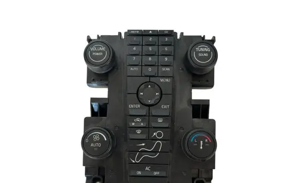 Volvo V50 Climate control unit 8697155 19206