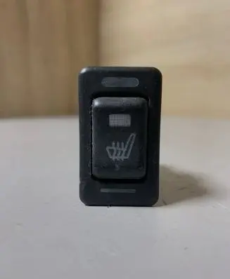 Nissan Primera Seat heating switch 261247