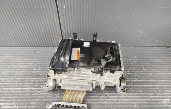 Toyota Yaris Cross Voltage converter inverter G9200K2011
