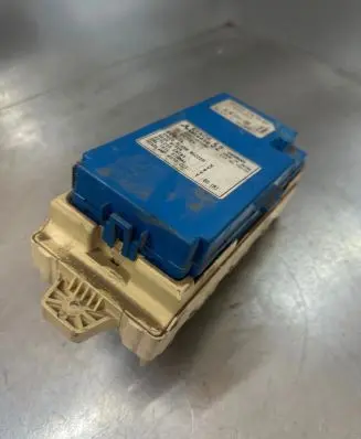 Mitsubishi Pajero Other control units/modules MR445952 G8C500M ETS300220