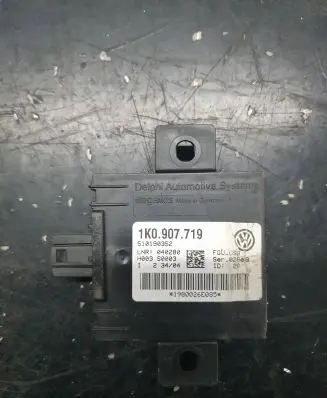 Volkswagen Touran I Alarm control unit/module 1K0907719 510190352