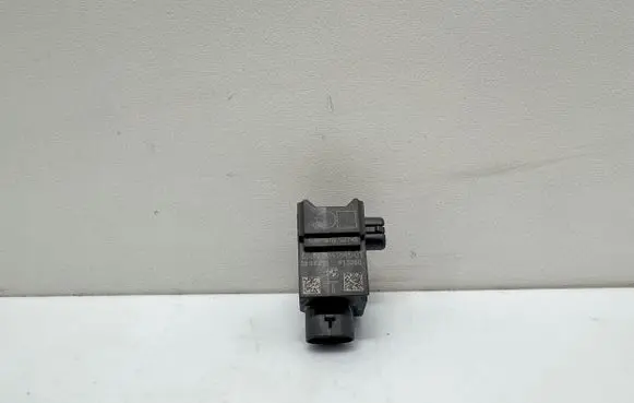 BMW 5 G30 G31 Airbag deployment crash/impact sensor 9341546