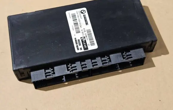 BMW 5 E60 E61 Gateway control module 9186171 83513 532256867